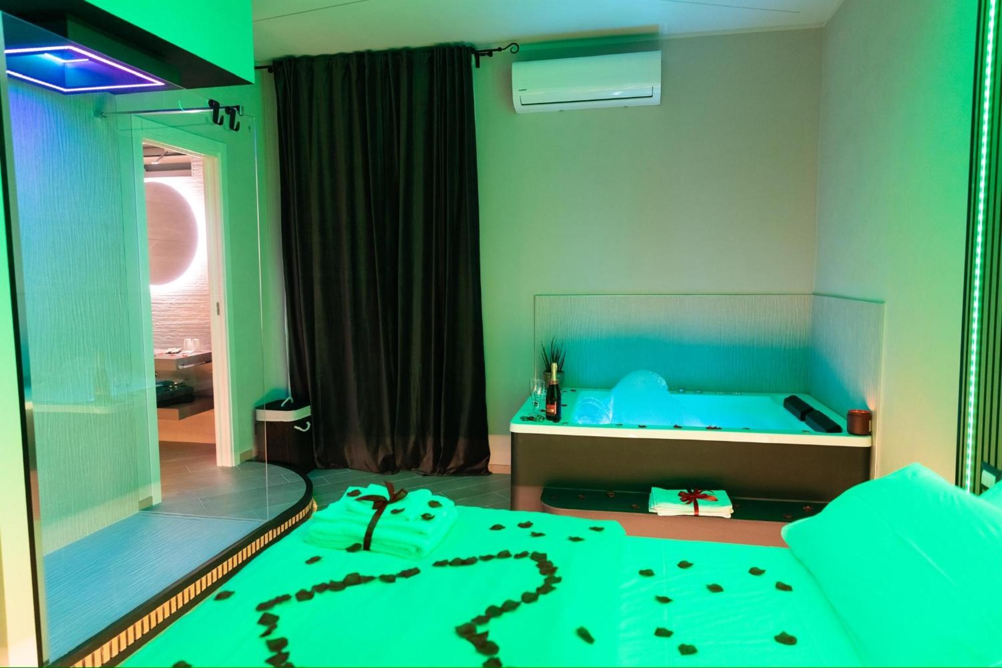 Chiaro Di Luna マルゲリータ・ディ・サヴォイア エクステリア 写真