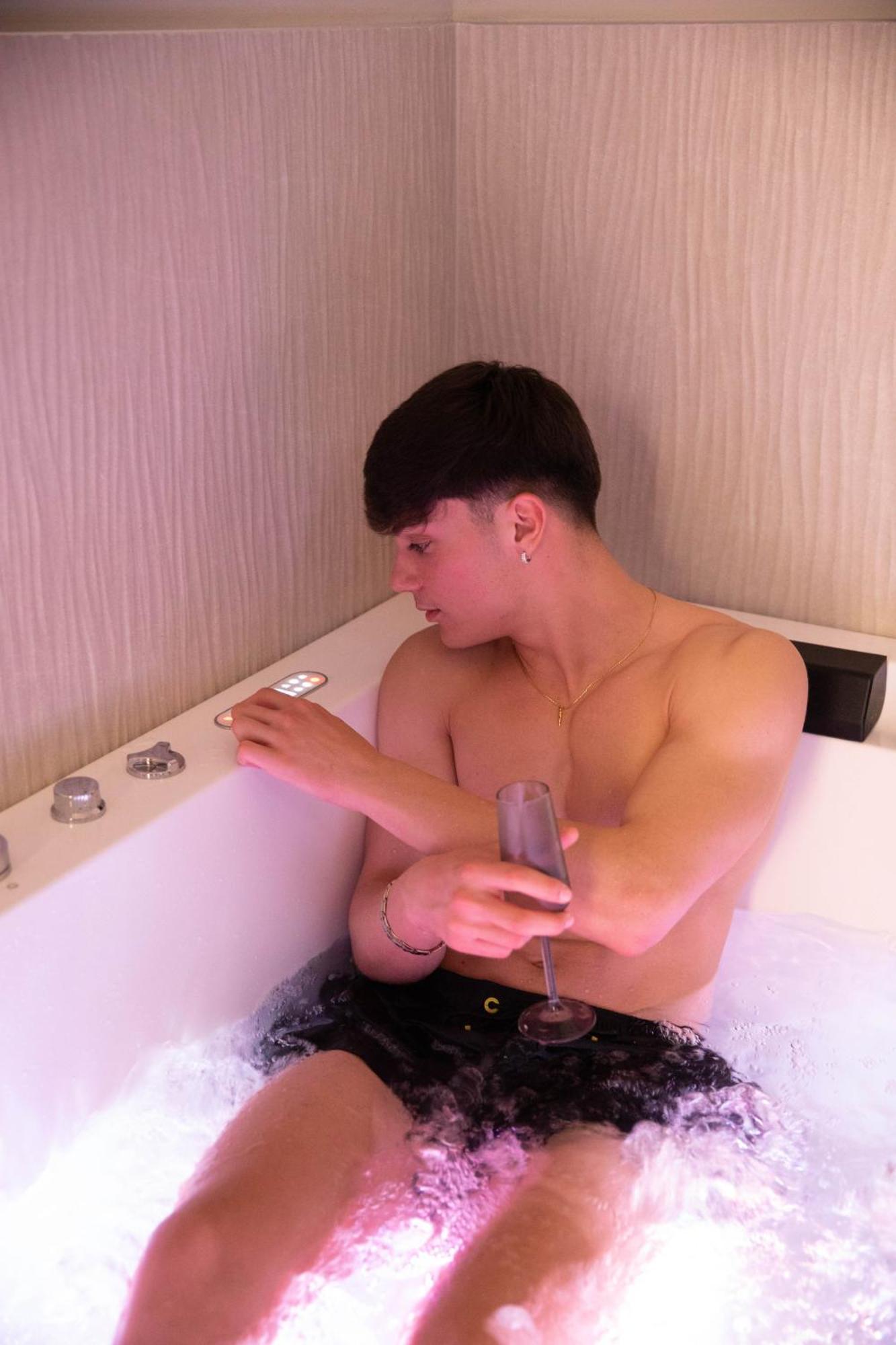 Chiaro Di Luna マルゲリータ・ディ・サヴォイア エクステリア 写真